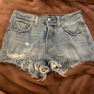 Levi 501 shorts - light blue